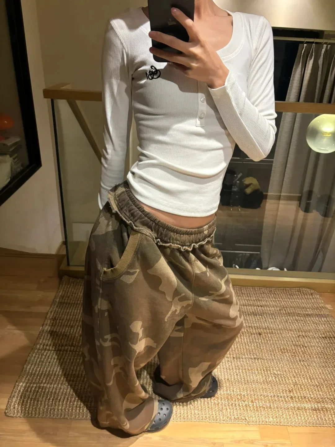 Oversized Camo Fleece Sweatpants – Unisex Street Fit