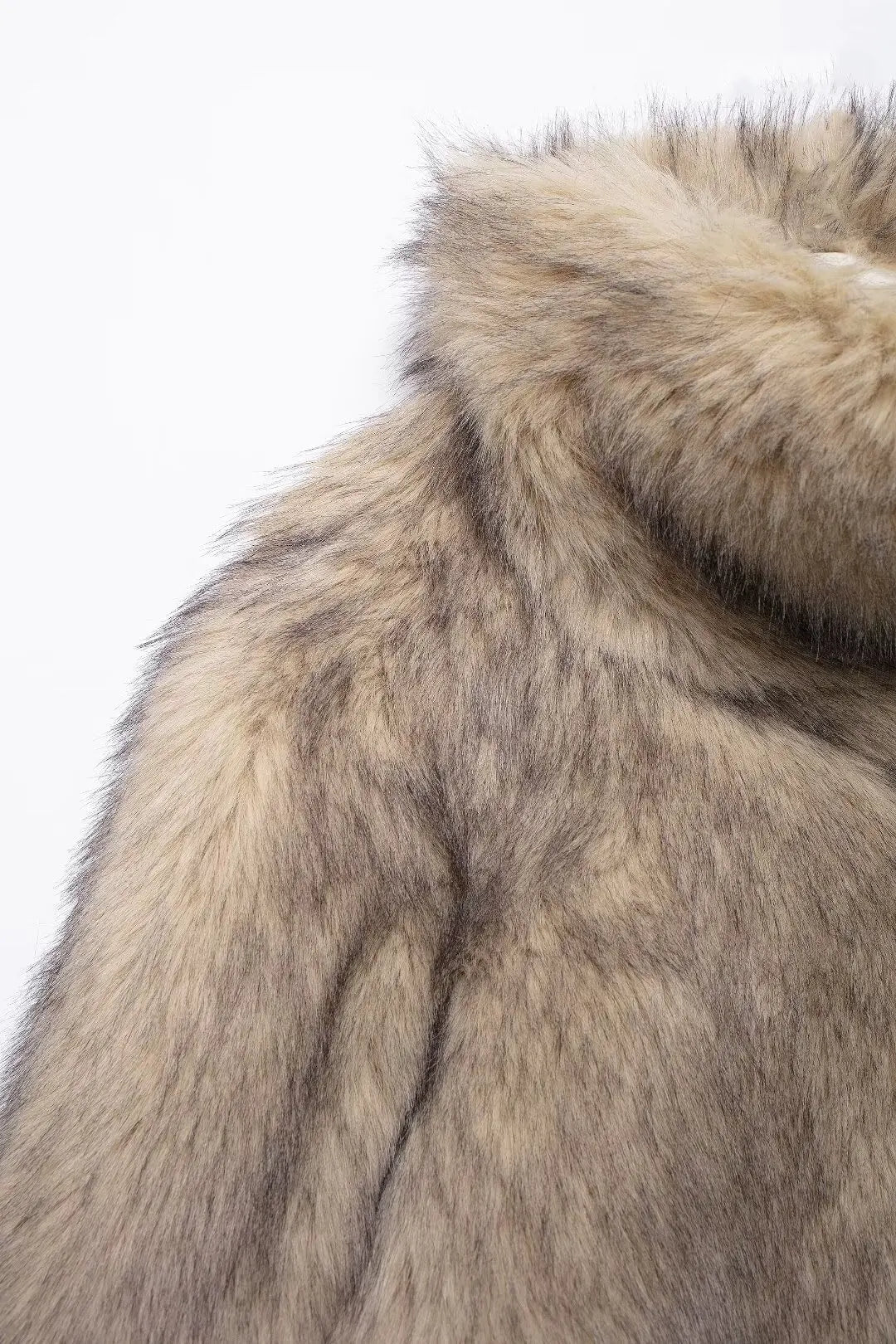 Fake fur high-neck jacket